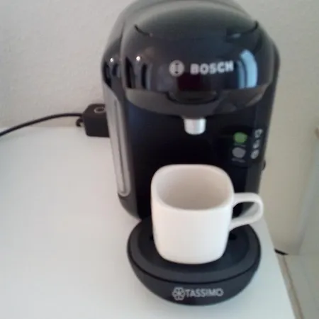 Apartment Appartement Proche Centre Ville-Tram-Inst Europeennes- *